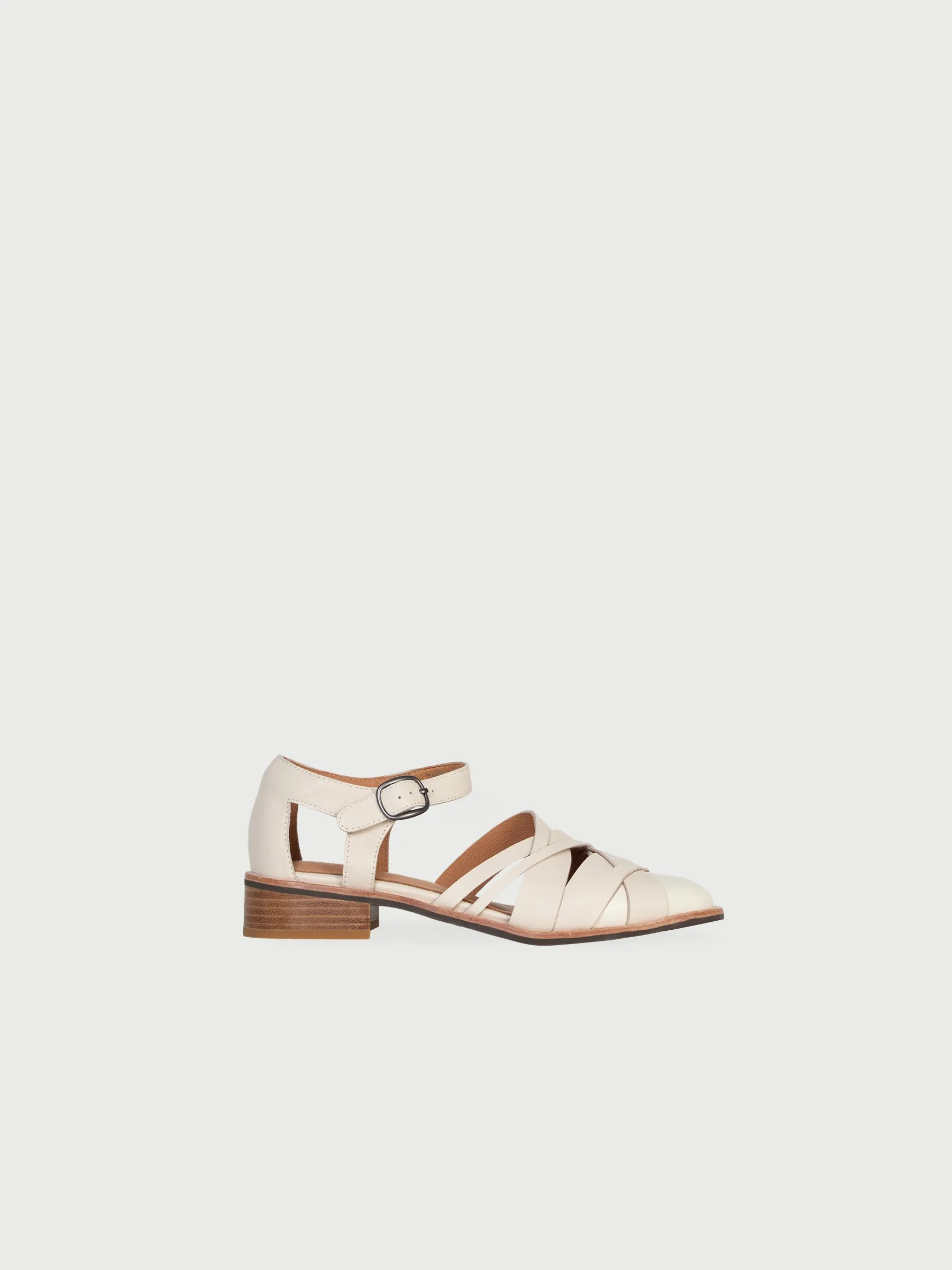 Round-Toe Strappy Sandals