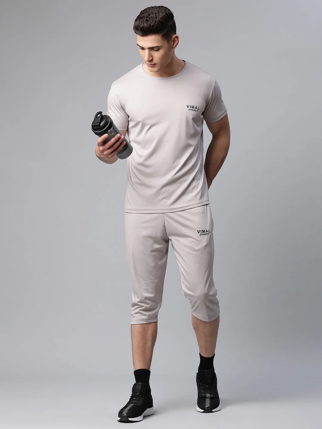 Vimal Jonney Dryfit Solid Light Grey 3/4th Capri for Men